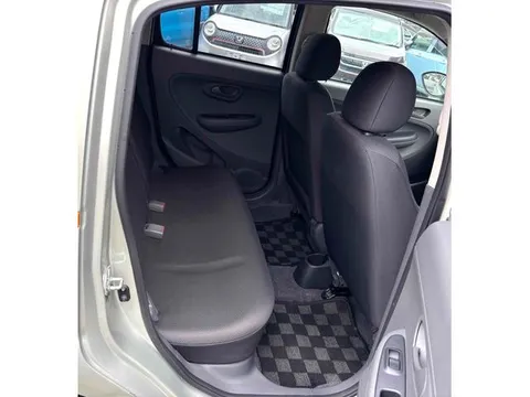 Subaru R2