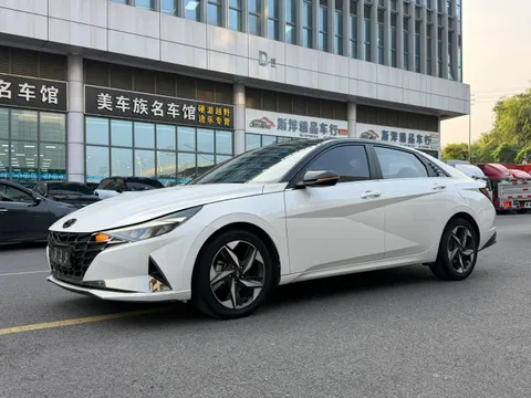 Hyundai Elantra (Avante)