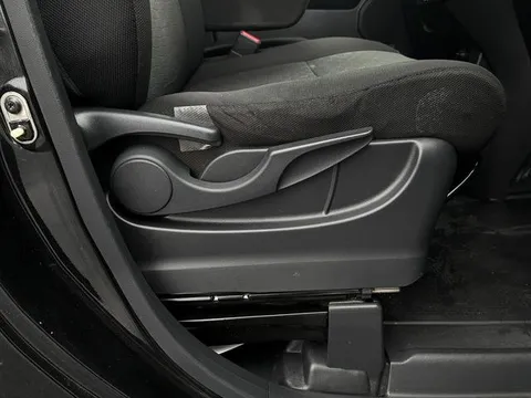 Toyota Pixis Mega