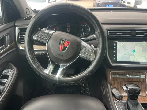 Roewe RX8