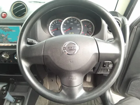 Nissan KIX