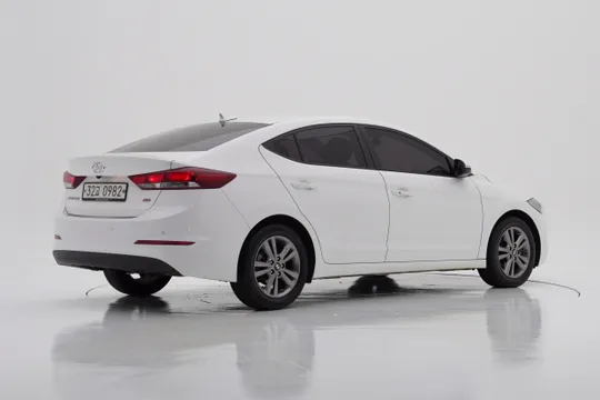 Hyundai Elantra (Avante)