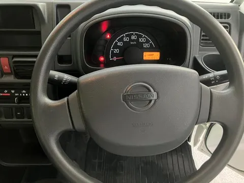 Nissan Clipper Truck