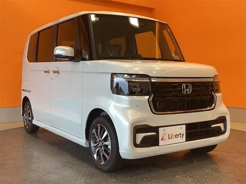 Honda N-BOX Custom