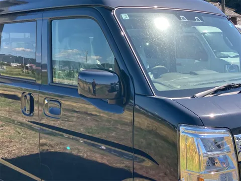 Nissan Clipper Van