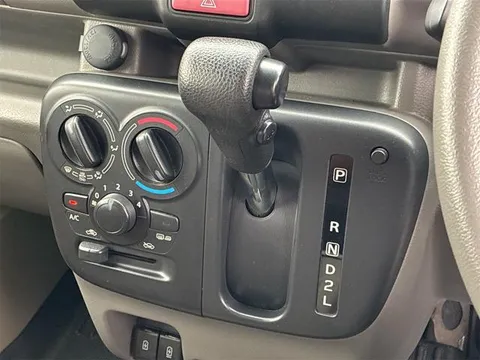 Nissan Clipper