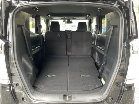 Honda N-BOX Slash