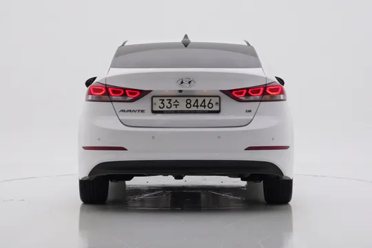 Hyundai Elantra (Avante)