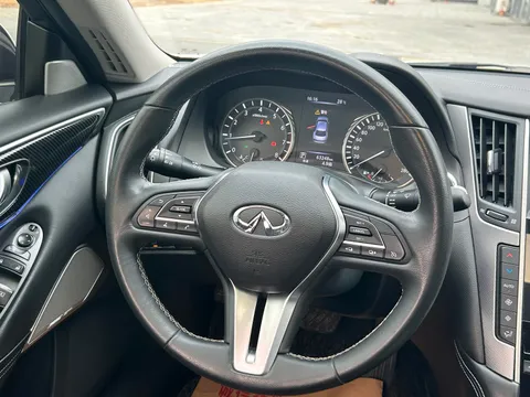 Infiniti Q50L