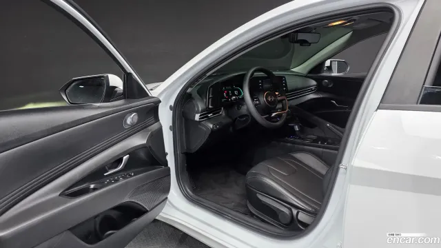 Hyundai Elantra (Avante)