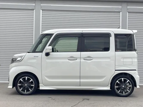 Suzuki Spacia Custom