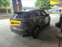 Lynk & Co Lynk & Co 06