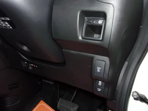 Honda N-BOX Slash