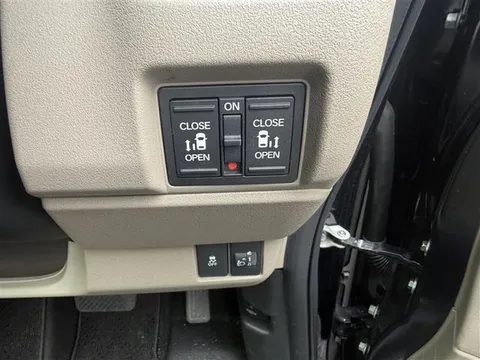 Honda N-BOX Joy