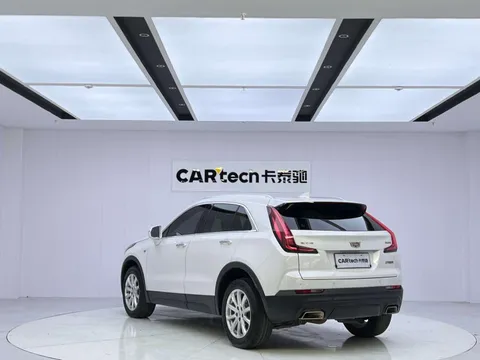 Cadillac XT4