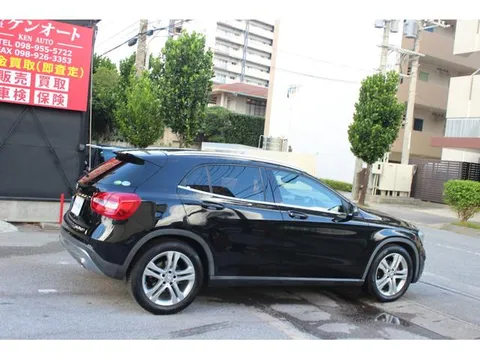 Mercedes-Benz GLA-Class