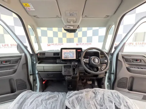 Suzuki Spacia Gear