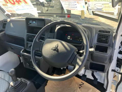 Mitsubishi Minicab Truck