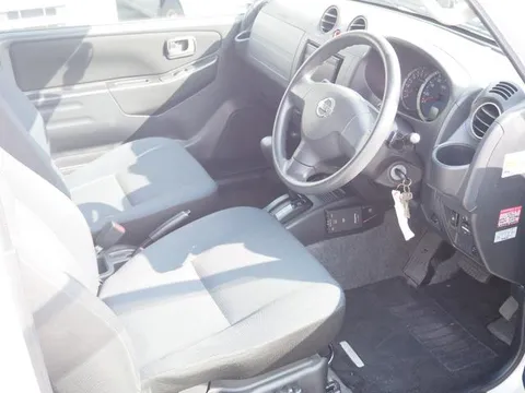 Nissan KIX
