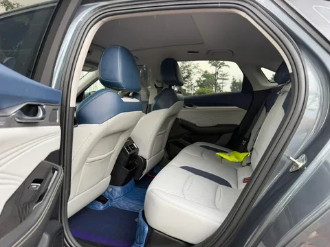 Geely Preface (Xingrui)