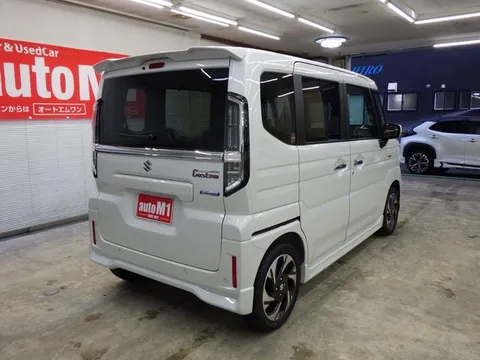 Suzuki Spacia Custom