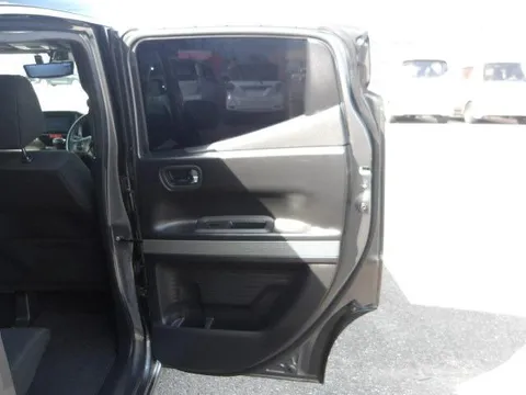 Honda N-BOX Slash