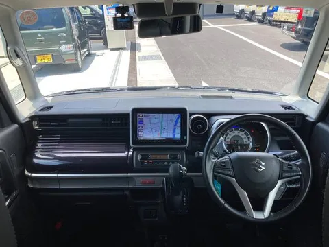 Suzuki Spacia Custom