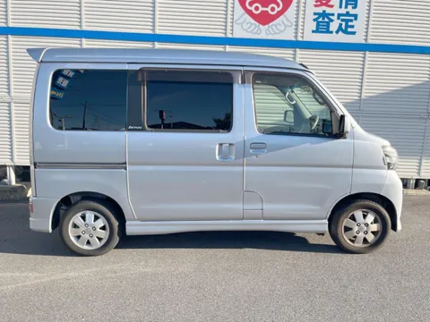 Daihatsu Atrai Wagon