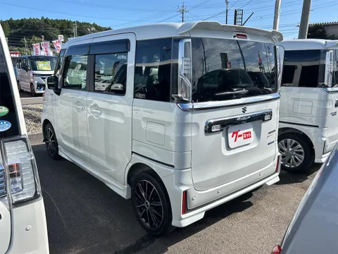Suzuki Spacia Custom
