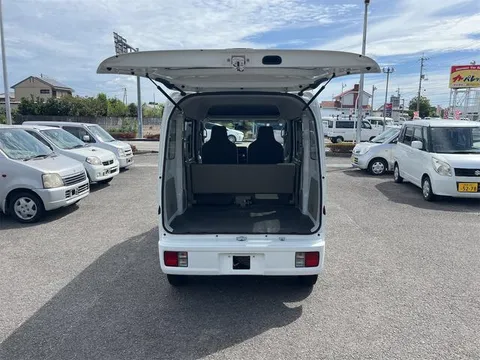 Nissan Clipper