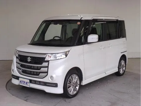 Suzuki Spacia Custom Z