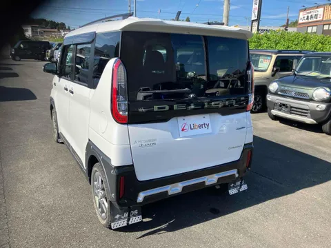 Mitsubishi Delica Mini