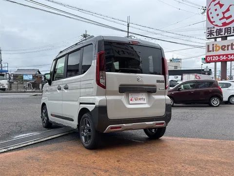Suzuki Spacia