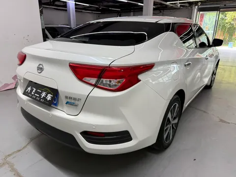 Nissan Bluebird
