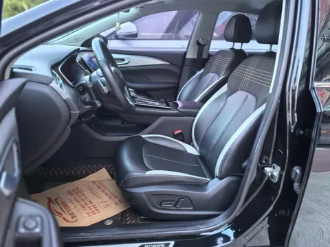 Roewe i6