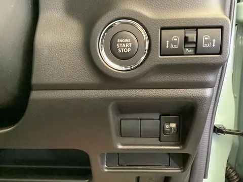 Suzuki Spacia