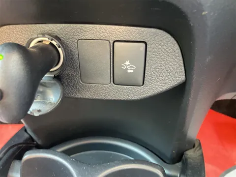 Toyota Yaris (Vitz)