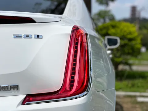 Cadillac XTS