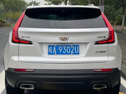 Cadillac XT4