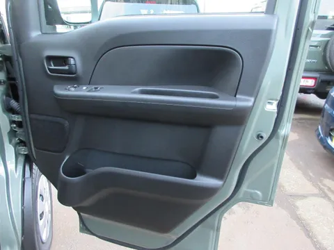 Nissan Clipper Van