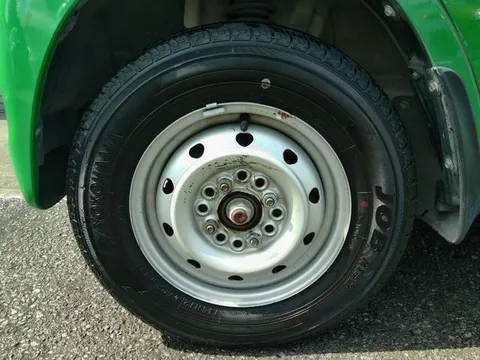 Mitsubishi Minicab Van