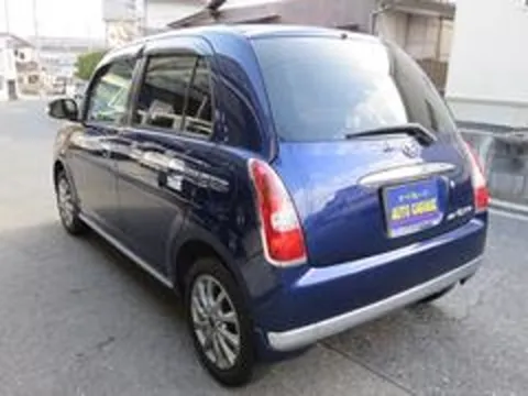Daihatsu Mira Gino