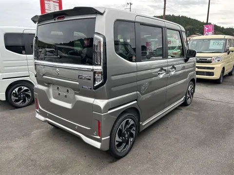 Suzuki Spacia Custom