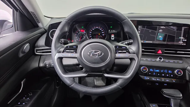 Hyundai Elantra (Avante)
