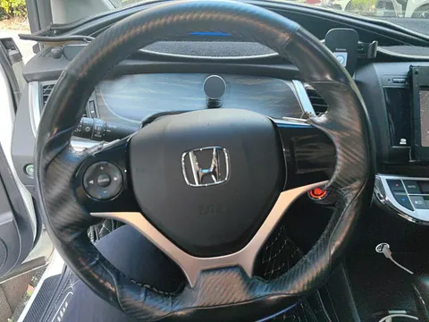 Honda Jade