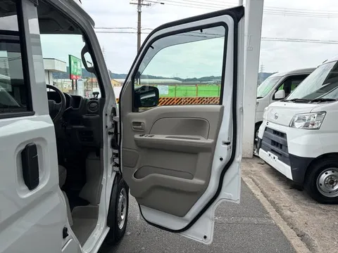 Nissan Clipper