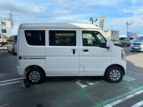 Nissan Clipper