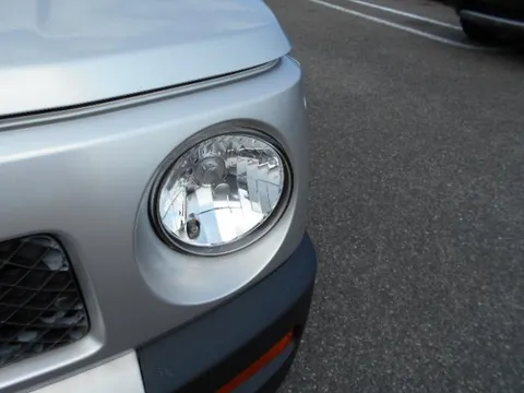 Daihatsu Naked