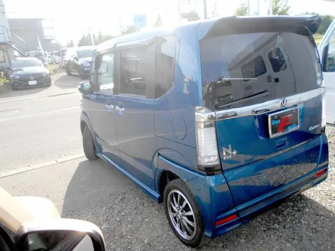 Honda N-BOX Plus Custom