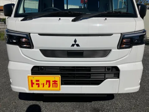 Mitsubishi Minicab Truck